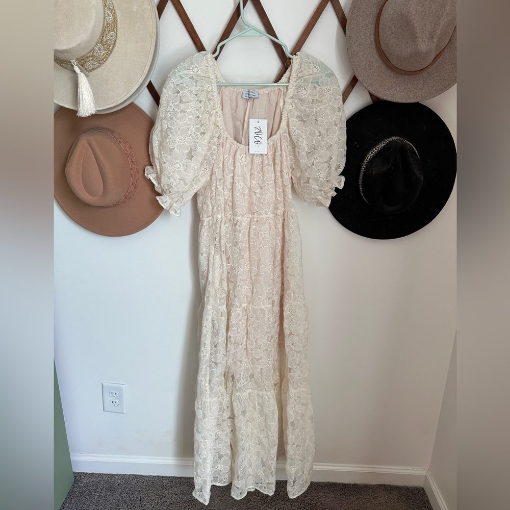 Zoco Cream Lace Dress with Puff Sleeves